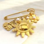 Broche 09