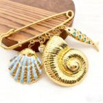 Broche 10